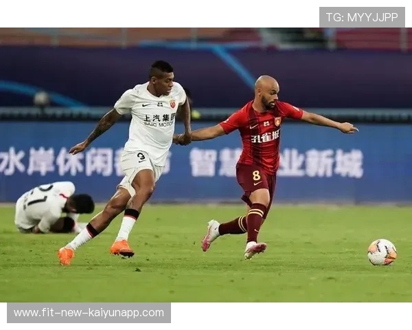 俱乐部在赛后复盘中引入外部战术顾问，俱乐部外援是什么意思