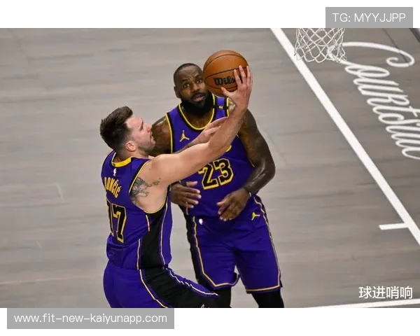 湖人在季后赛中詹姆斯砍下50分,带队完成史诗逆转!,湖人队 詹姆斯 湖人在季后赛中詹姆斯砍下50分,带队完成史诗逆转!,湖人队 詹姆斯