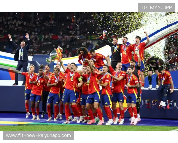 西班牙男足在欧洲杯小组赛中三战全胜晋级,欧洲杯西班牙男足名单 西班牙男足在欧洲杯小组赛中三战全胜晋级,欧洲杯西班牙男足名单